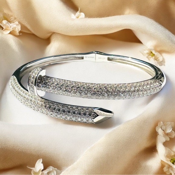 925 Sterling Silver Bangle With Cubic Zirconia | Hinged Design | Modern Luxury - Picture 3 of 9